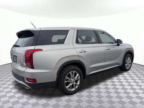 2022 Hyundai PALISADE SE