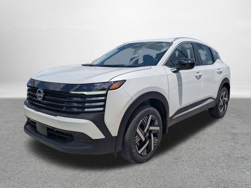 Aspen White Tricoat 2026 Nissan Kicks SV