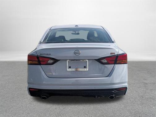 2025 Nissan Altima SR FWD