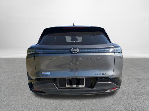 Gun Metallic 2026 Nissan Murano Platinum