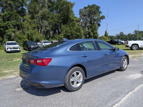 Lakeshore Blue Metallic 2024 Chevrolet Malibu FWD 1LT