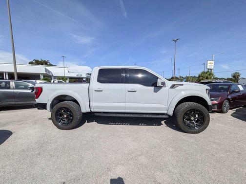Avalanche 2023 Ford F-150 Raptor