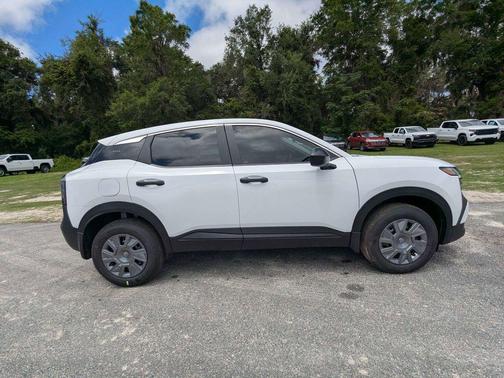 Fresh Powder 2026 Nissan Kicks S