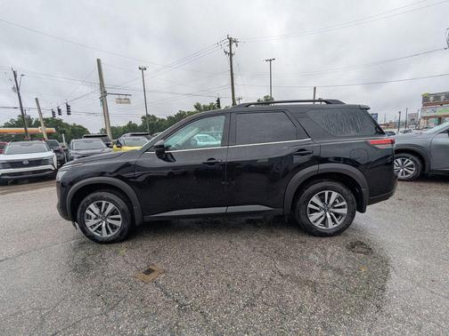 Super Black 2026 Nissan Pathfinder SL