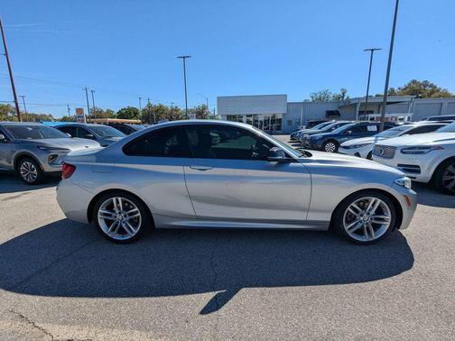 2017 BMW 230 230i