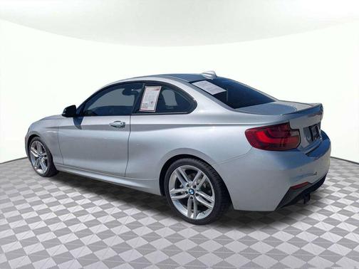 2017 BMW 230 230i
