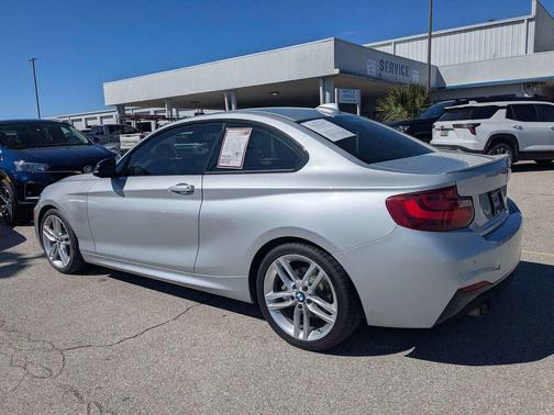 2017 BMW 230 230i