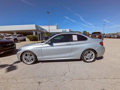 2017 BMW 230 230i