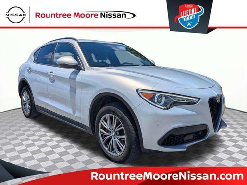 Moonlight Gray Metallic 2022 Alfa Romeo Stelvio Sprint
