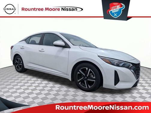 Aspen White Tricoat 2024 Nissan Sentra SV