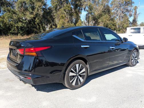 2021 Nissan Altima 2.5 SL