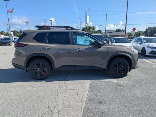 2025 Nissan Rogue Rock Creek