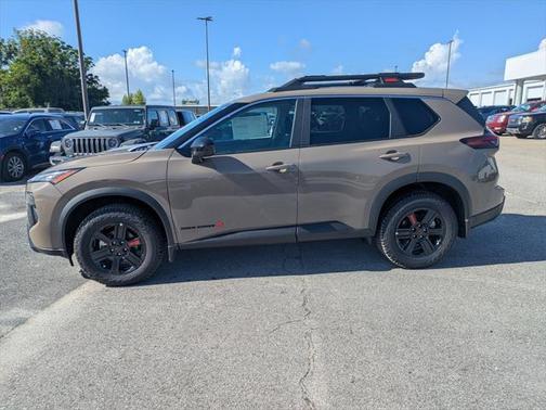 2025 Nissan Rogue Rock Creek