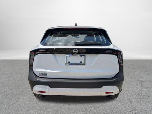 Fresh Powder 2026 Nissan Kicks S