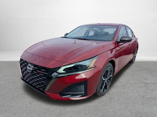 2025 Nissan Altima SR FWD