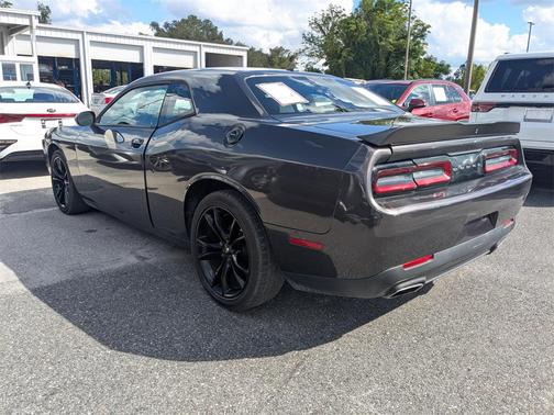 2018 Dodge Challenger SXT