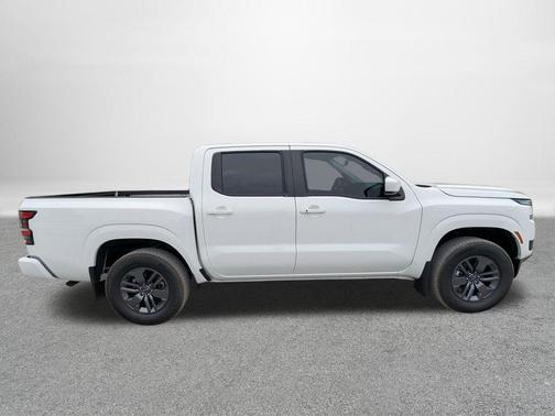 Glacier White 2026 Nissan Frontier SV