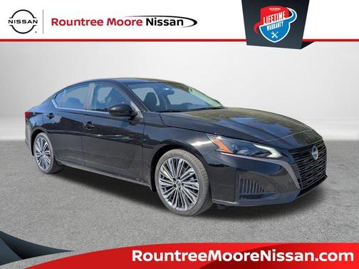 Super Black 2026 Nissan Altima 2.5 SV