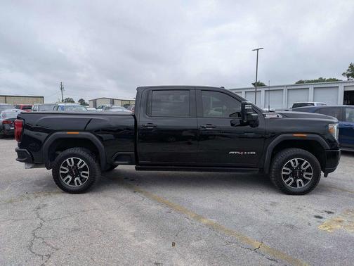 Onyx Black 2023 GMC Sierra 2500 AT4