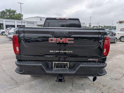 Onyx Black 2023 GMC Sierra 2500 AT4
