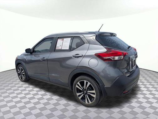 Gun Metallic 2019 Nissan Kicks SV
