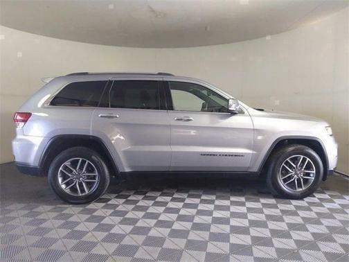 Photo 3 of 29 of 2020 Jeep Grand Cherokee Limited