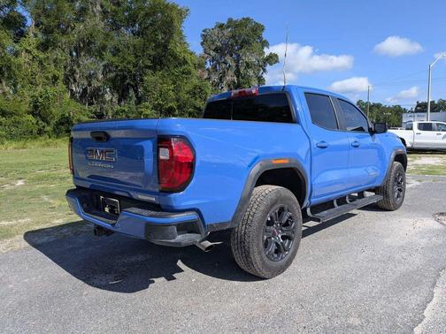Rapids Metallic 2025 GMC Canyon Elevation