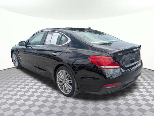 2021 Genesis G70 2.0T RWD