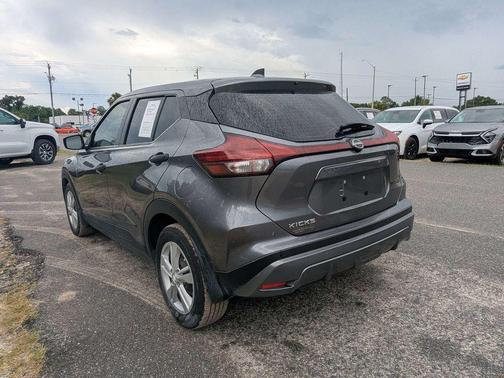 Gun Metallic 2021 Nissan Kicks S