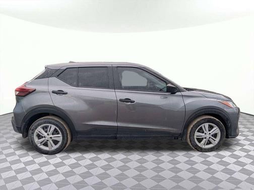 Gun Metallic 2021 Nissan Kicks S