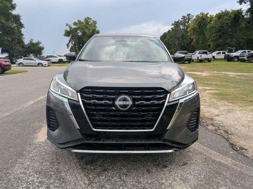 Gun Metallic 2021 Nissan Kicks S