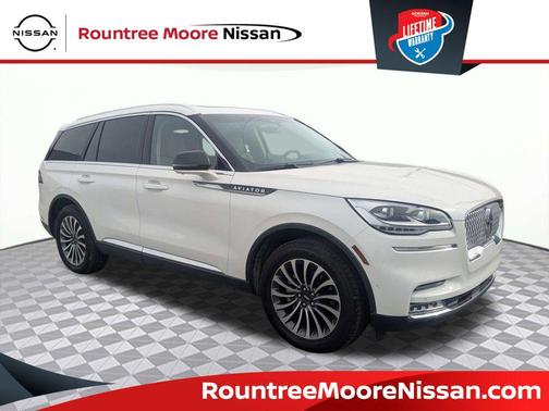 Pristine White Metallic Tri-Coat 2024 Lincoln Aviator Reserve AWD