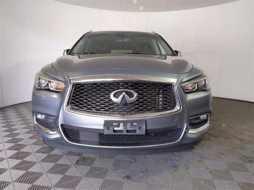 Photo 2 of 30 of 2017 INFINITI QX60 Base