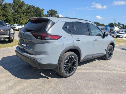 Boulder Gray Pearl 2026 Nissan Rogue Dark Armor
