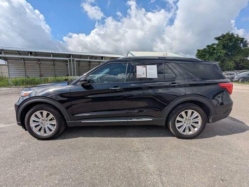 Agate Black Metallic 2024 Ford Explorer Limited