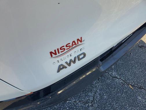 Everest White Pearl Tricoat 2026 Nissan Murano Platinum