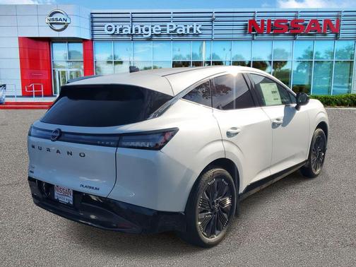 Everest White Pearl Tricoat 2026 Nissan Murano Platinum