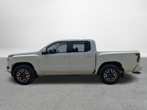 Glacier White 2026 Nissan Frontier SV