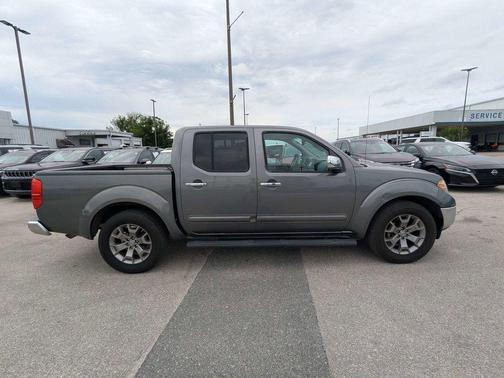 Gun Metallic 2019 Nissan Frontier SL