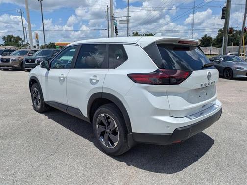 2025 Nissan Rogue SV