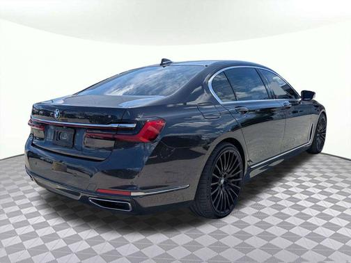 Dark Graphite Metallic 2020 BMW 740 740i