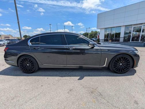 Dark Graphite Metallic 2020 BMW 740 740i