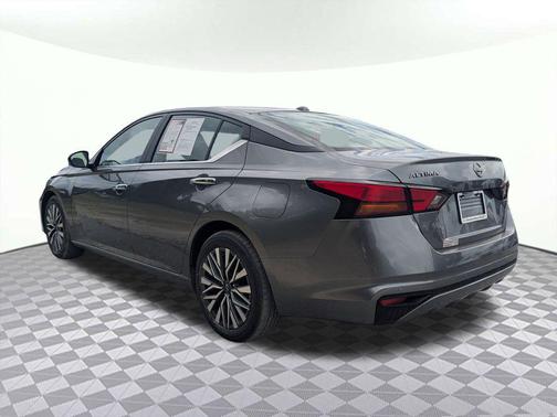 Gun Metallic 2025 Nissan Altima 2.5 SV