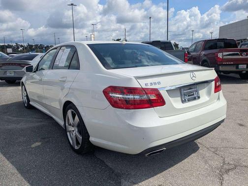 Black 2011 Mercedes-Benz E-Class E 350