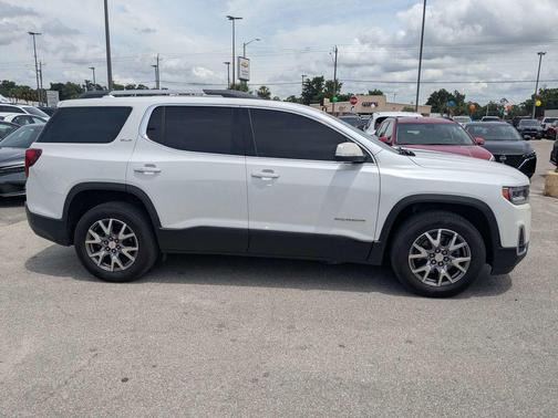 White Frost Tricoat 2021 GMC Acadia AWD SLT
