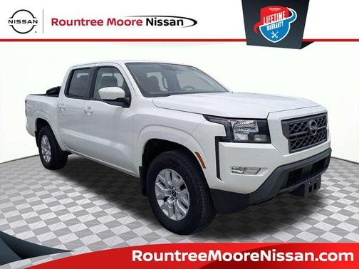 Glacier White 2024 Nissan Frontier SV
