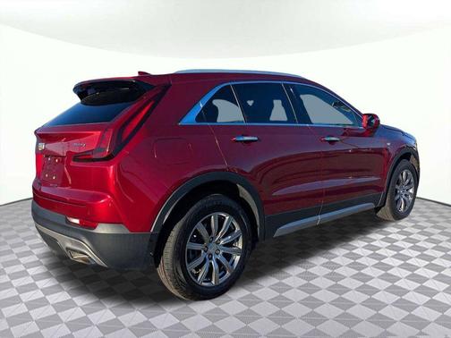 Infrared Tintcoat 2021 Cadillac XT4 Premium Luxury
