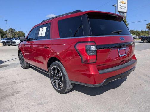 Rapid Red Metallic Tinted Clearcoat 2021 Ford Expedition Limited