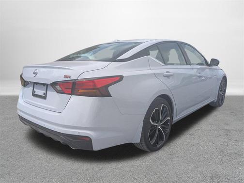 2025 Nissan Altima SR FWD