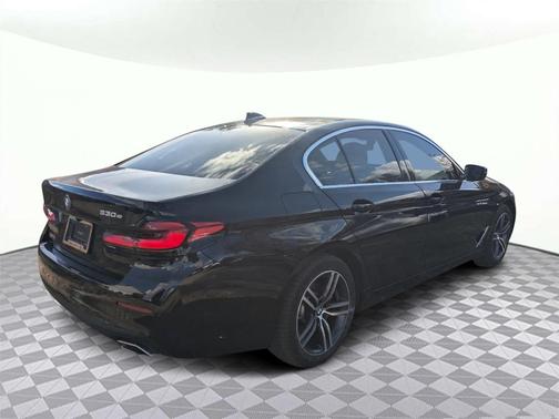 Jet Black 2021 BMW 530e Base